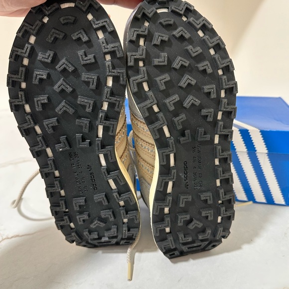 Adidas (WMNS) Retropy E5 ‘Aluminium Silver Violet’ Size 5.5.. - Picture 2 of 5